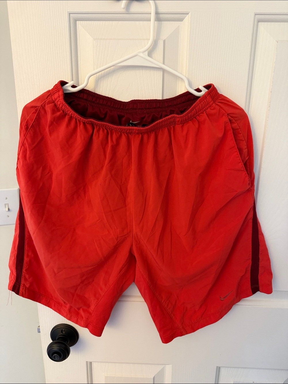 Men's Nike Red Athletic Shorts - Lightweight Performance